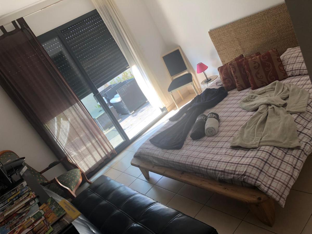Villa Des Romieux Pinet  Eksteriør billede