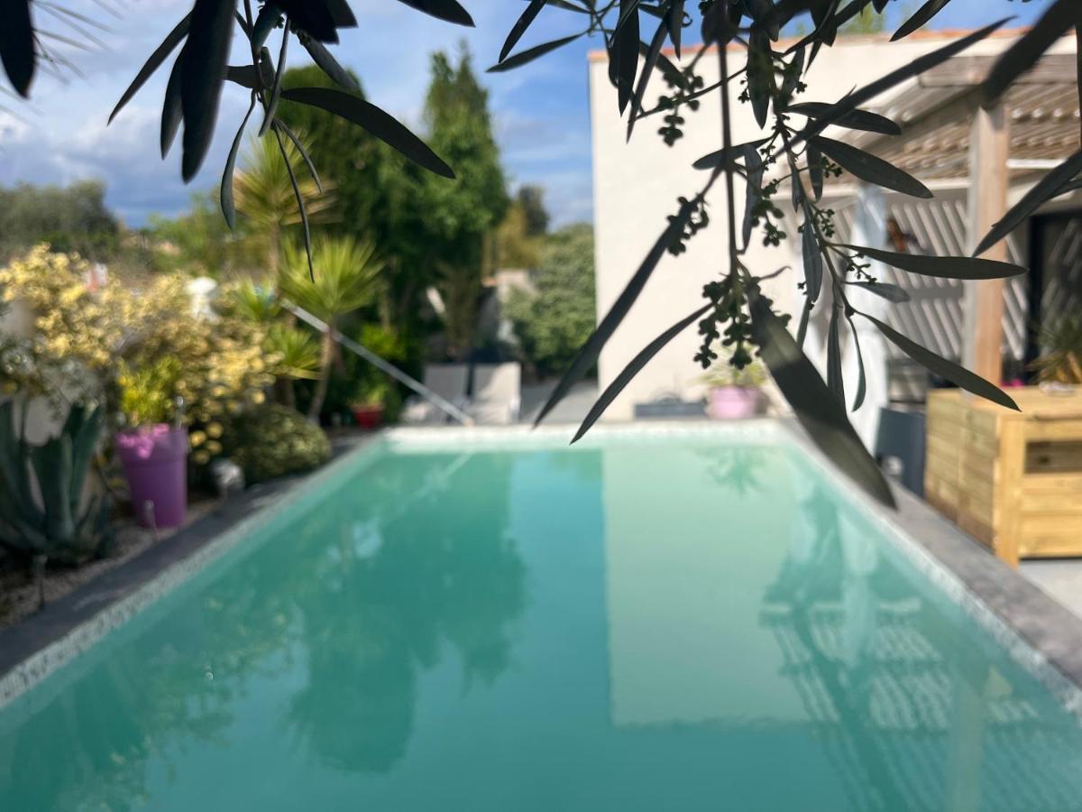 Villa Des Romieux Pinet  Eksteriør billede